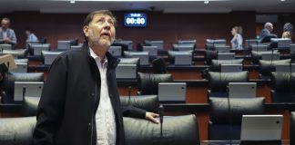 Ingresos millonarios del hijo de Fernández Noroña generan polémica en redes sociales