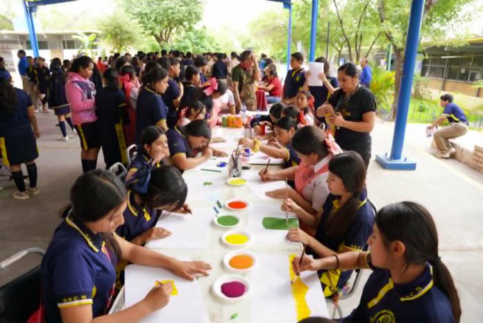 Gobierno de Nuevo Laredo acerca programas y atención a jóvenes a través de IMJUVE