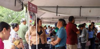 Gobierno municipal acerca empleo a la ciudadanía con exitosa jornada en Plaza Hidalgo