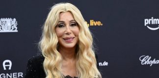 La cantante Cher solicita la tutela temporal de las finanzas de su hijo por su adicción a las drogas