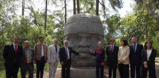Sheinbaum cierra gira con respaldo a Cuba