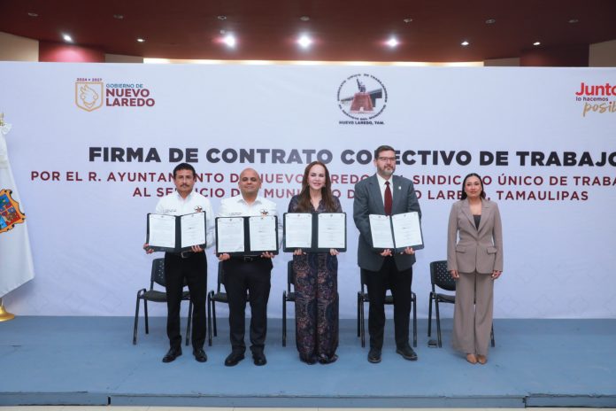 Firma Alcaldesa contrato colectivo con Sindicato de trabajadores municipales de Nuevo Laredo