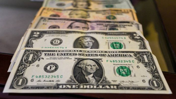 Precio del dólar baja