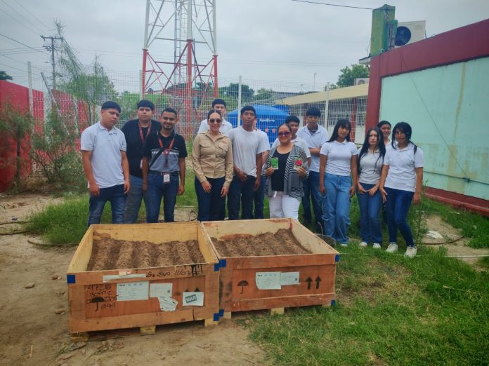 Impulsan conciencia ecológica entre jóvenes con huertos escolares en el CBTIS 924