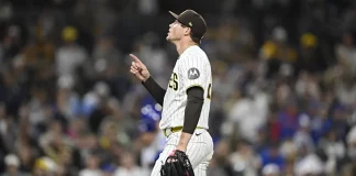 ¡De otra galaxia! Mason Miller estrena un nuevo pitcheo con la ayuda de… ¿Grogu?