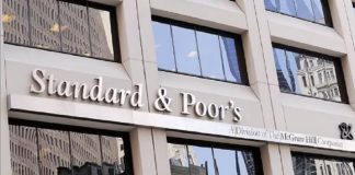 S&P cambia perspectiva de México a negativa; alerta bajo crecimiento y presión por deuda pública
