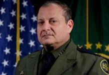 Renuncia jefe de Patrulla Fronteriza de EEUU tras acusaciones de contratar prostitutas; dice que convirtió la frontera en la más segura