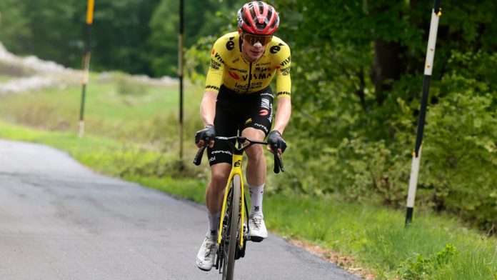 ¡Demoledor! Jonas Vingegaard gana la etapa 7 del Giro de Italia y mueve la clasificación general