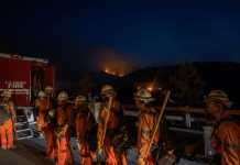 Incendio forestal en Los Ángeles obliga a evacuar a casi 29 mil personas y deja una vivienda destruida