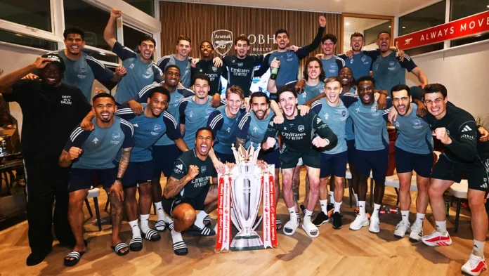 jugadores-arsenal-celebran-titulo-foto