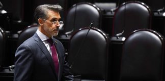 Sergio Mayer renuncia a Morena; su salida es irrevocable y por motivos personales