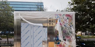 Aún sin inaugurar, baños públicos inteligentes para el Mundial fueron vandalizados