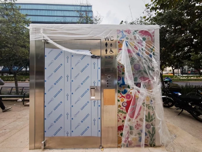 aun-sin-inaugurar-banos-publicos-inteligentes-para-el-mundial-fueron-vandalizados_7d8741c1-0812-4744-8446-14e603a27f08_medialjnimgndimage=fullsize