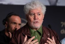 Pedro Almodóvar arremete contra Trump en Cannes: “Europa jamás debe someterse”