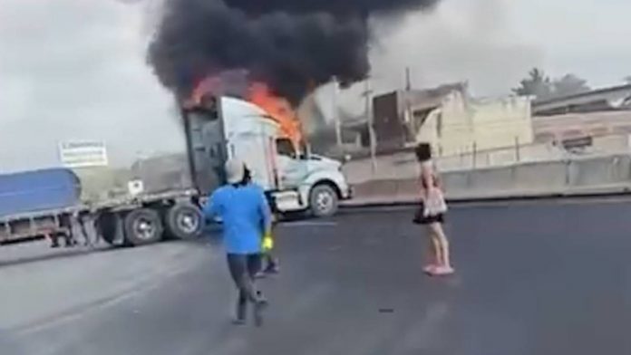 jalisco-bloqueos-violencia-113206
