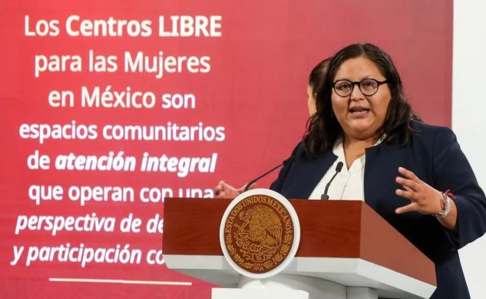 Y SECRETARÍA