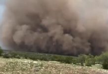 Se forma tornado en Coahuila y toca tierra en Zaragoza, dejando daños materiales
