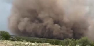 Se forma tornado en Coahuila y toca tierra en Zaragoza, dejando daños materiales