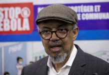 Director de OMS asegura que el brote de ébola puede detenerse y visita al Congo: “No están solos”