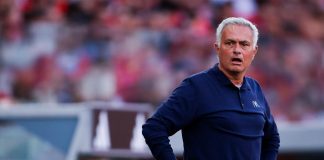 ¡Mourinho firma su contrato con el Madrid!
