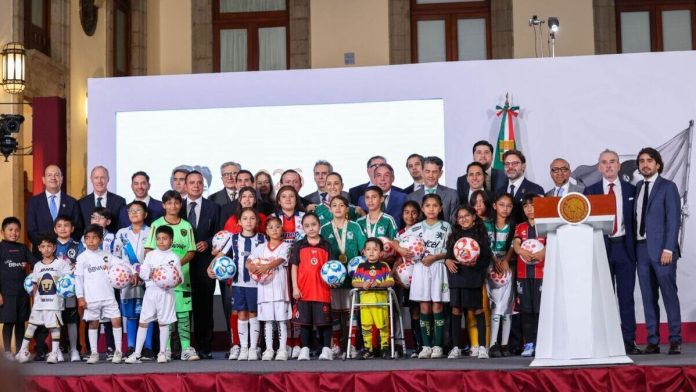Sheinbaum Escuelas de Futbol