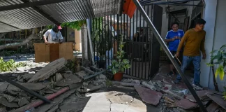 Suman 41 muertos por terremoto de 7.8 en Filipinas; imágenes revelan la devastación