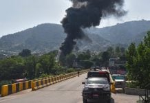 Helicóptero del ejército de Paquistán se estrella en Cachemira; mueren todos a bordo
