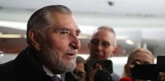 Adán Augusto López se niega a aclarar si su visa fue revocada