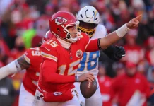 Según informes, el mariscal de campo de los Chiefs, Patrick Mahomes, renegocia su contrato por quinientos millones de dólares