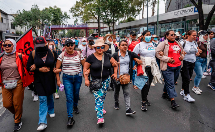 CNTE-acuerda-mantener-protestas-y-marchar-en-jornada-inaugural-del-Mundial-2026-Aristegui-Noticias-06-11-2026_09_54_AM