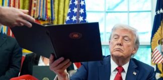 Tribunal permite a Trump mantener arancel global de 10%; gobierno gana tiempo para defender la medida