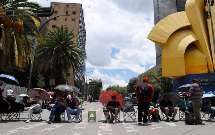 CNTE-rechaza-pausar-la-huelga-nacional-y-anuncia-que-mantendrá-bloqueos-en-CDMX-06-13-2026_02_38_PM