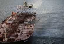 Buque de guerra ruso realiza disparos de aviso en el canal de la Mancha, reportan medios británicos; investigan el incidente