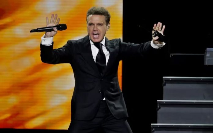 Y LUIS MIGUEL