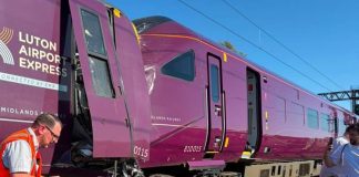 Colisionan dos trenes en Reino Unido; reportan múltiples heridos