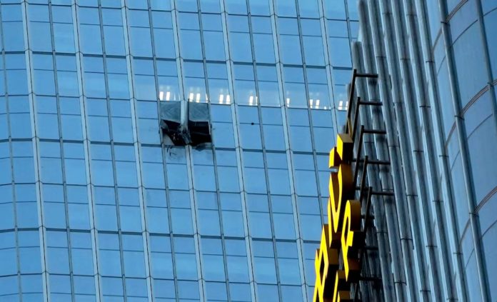 VIDEO-Avioneta-se-estrella-contra-el-edificio-más-alto-de-Beijing-se-desconocen-causas-del-accidente-El-Universal-26-06-2026_09_19_AM