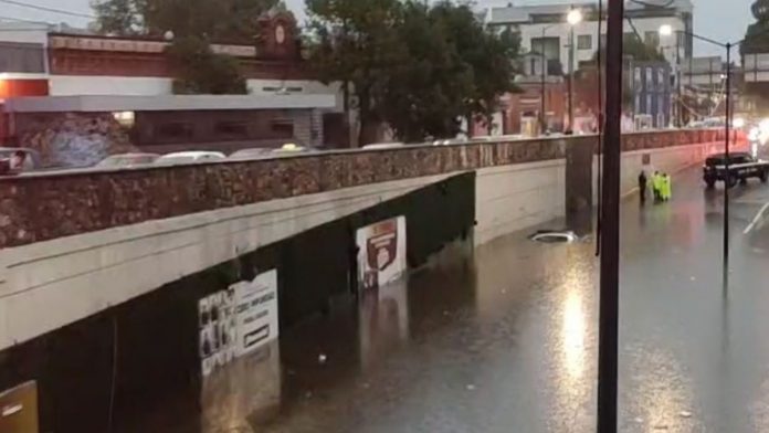 lluvia-azota-la-capital-de-puebla-deja-un-muerto-un-herido-inundaciones-y-afectaciones-viales-224516