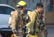 Niegan servicio en un OXXO a bomberos de Hermosillo por llegar sudados y sucios