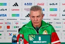 Javier Aguirre, molesto con el cambio de horario del México vs Inglaterra: “Es una patada en el estómago”