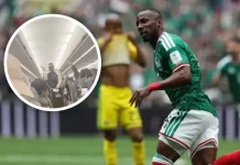 Julián Quiñones es ovacionado por pasajeros en avión tras Mundial 2026