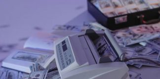 Fed endurece medidas contra lavado de dinero
