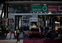 Unión Europea y Reino Unido firman acuerdo que pone fin a controles fronterizos entre Gibraltar y España; entra en vigor esta semana