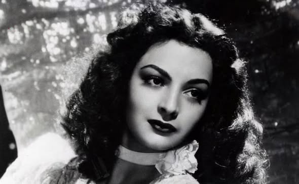 Y ELSA AGUIRRE