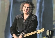 Robert Smith, vocalista de The Cure, arremete contra el show de la final del Mundial