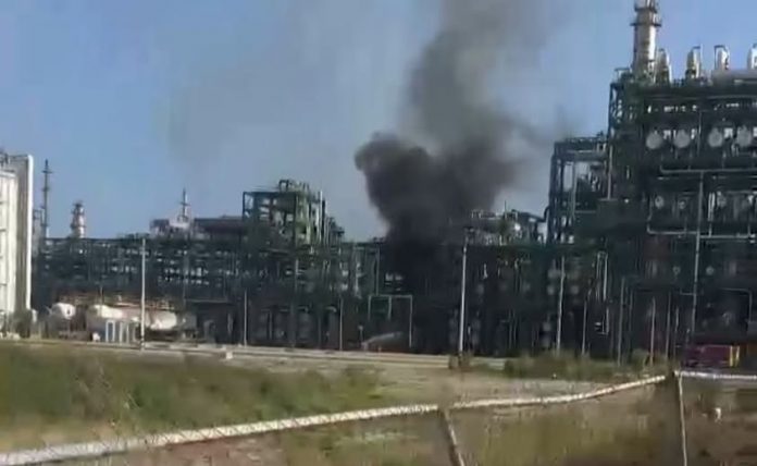 Y REFINERÍA