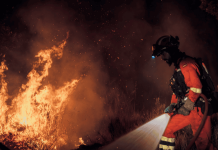 España declara emergencia nacional por incendios; solicitan a la UE aeronaves para sofocarlos