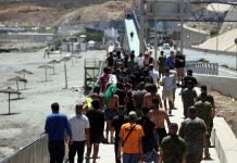 Ceuta pide auxilio a España tras rebasar capacidad de apoyo a menores migrantes