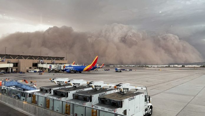 phoenix-vive-una-rara-tormenta-de-polvo-categoria-5-la-quinta-en-16-anos-100225
