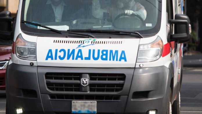 mujer-auto-neza-105904