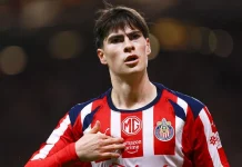 Armando González se va a Olympiacos tras acuerdo con Chivas